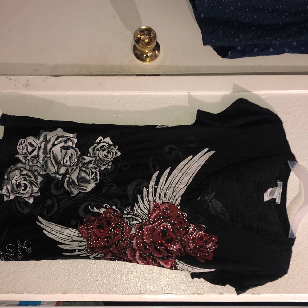 Shirt with little gems